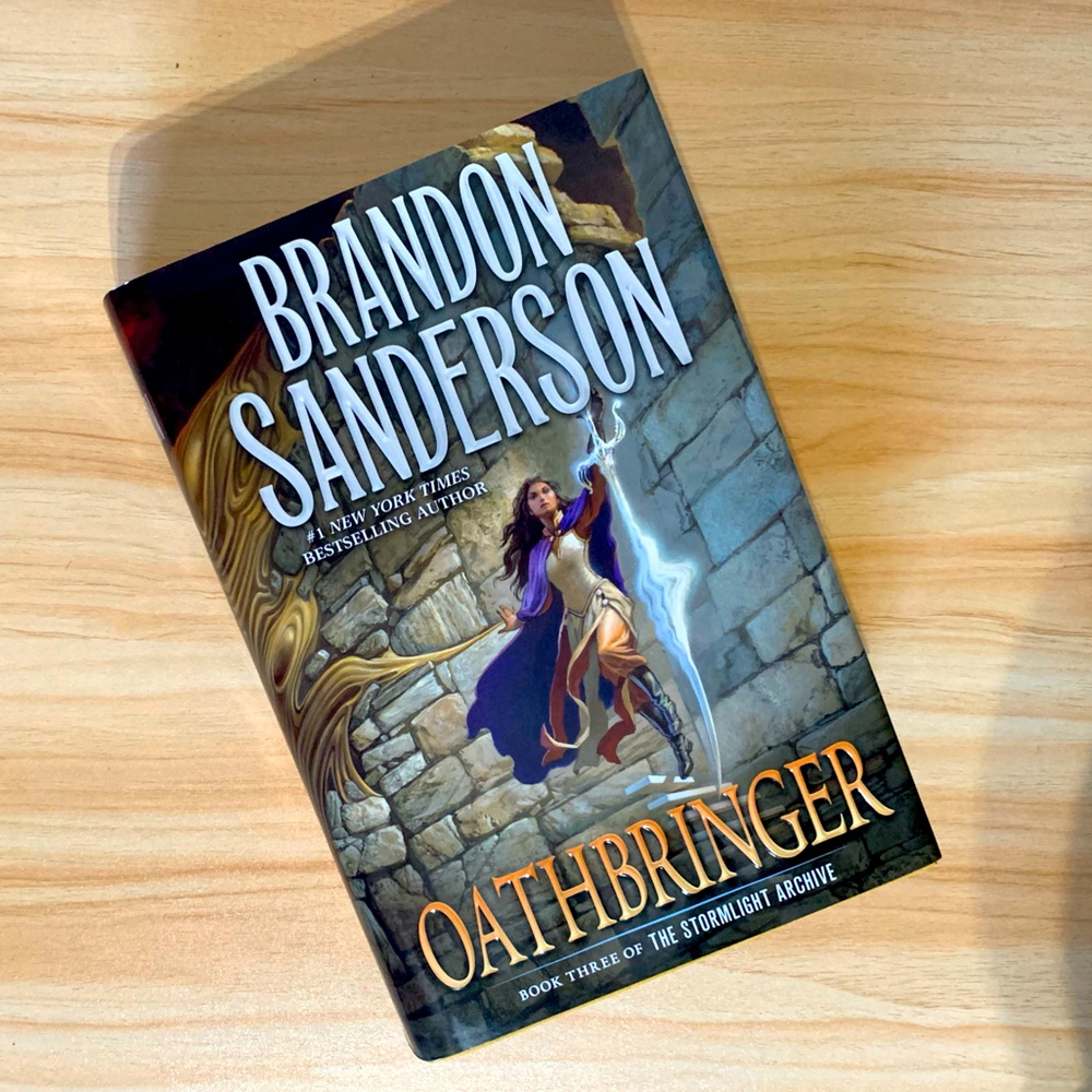 Brandon Sanderson Oathbringer, Hardcover First Edition Signed by author.